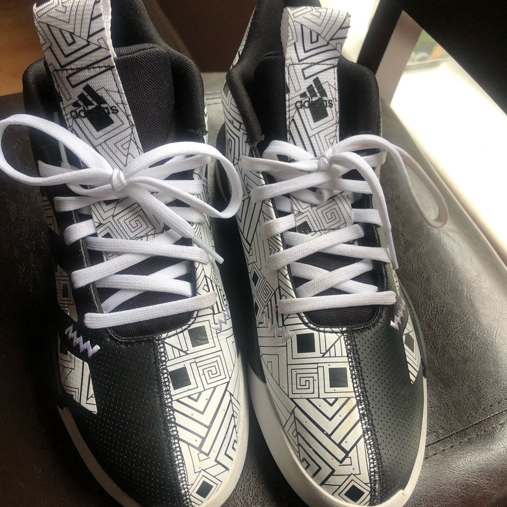 Sold-Adidas
